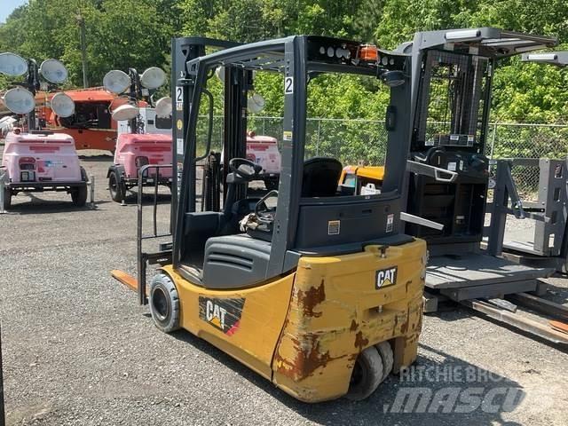 CAT MH 2ET4000 バッテリーフォークリフト