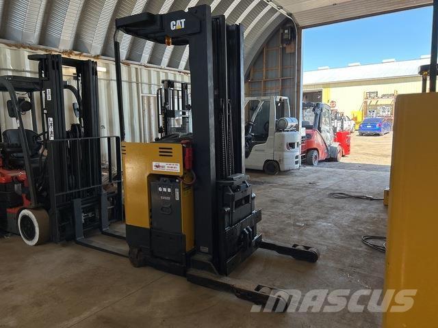 CAT NRR35 リーチフォークリフト