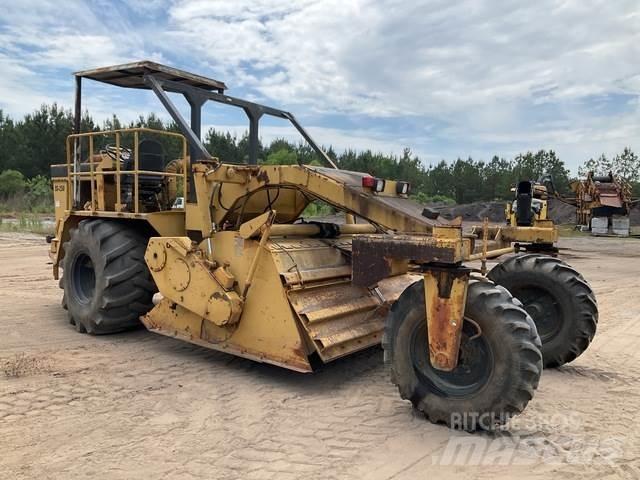 CAT SS-250 ソイルコンパクター