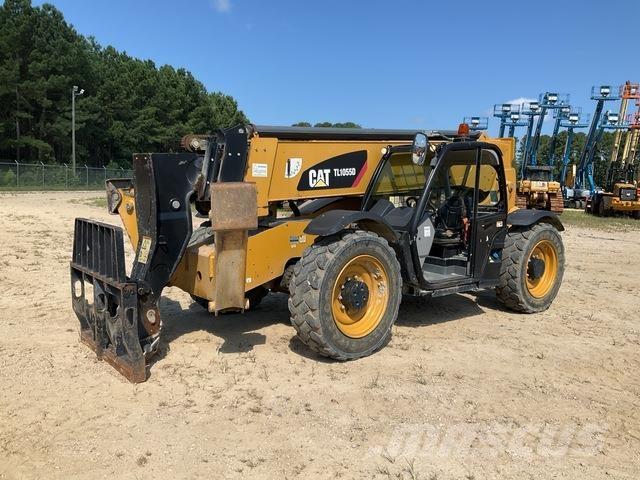 CAT TL1055D テレスコーピックハンドラー