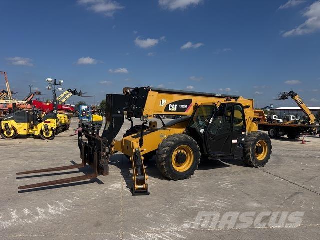 CAT TL1255D テレスコーピックハンドラー