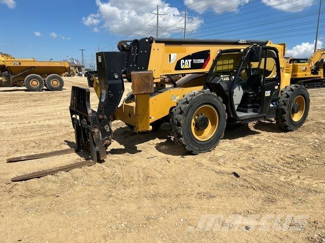 CAT TL1255D テレスコーピックハンドラー