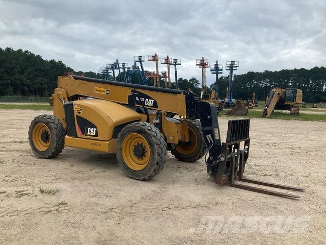 CAT TL642D テレスコーピックハンドラー