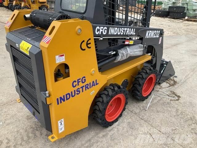 CFG KRW232 スキッドステアローダー