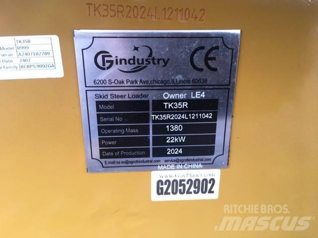 CFG TK35R スキッドステアローダー