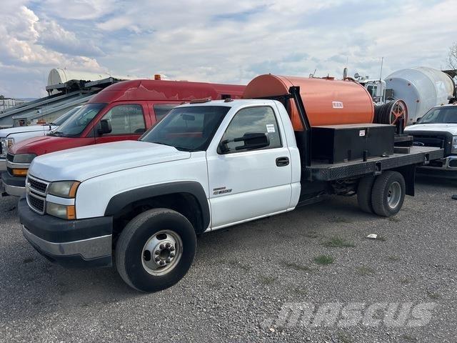 Chevrolet 3500 平ボディー