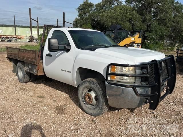 Chevrolet 3500 平ボディー