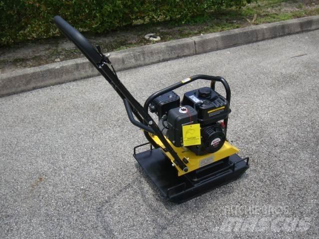 Cormac C100 プレートコンパクター