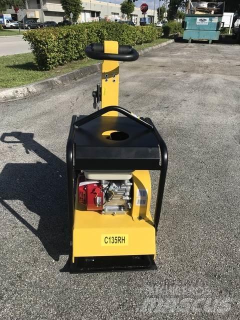 Cormac C135RH プレートコンパクター