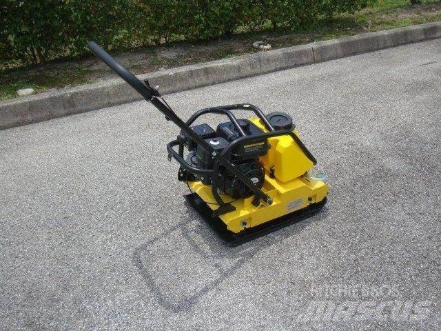 Cormac C95TH プレートコンパクター