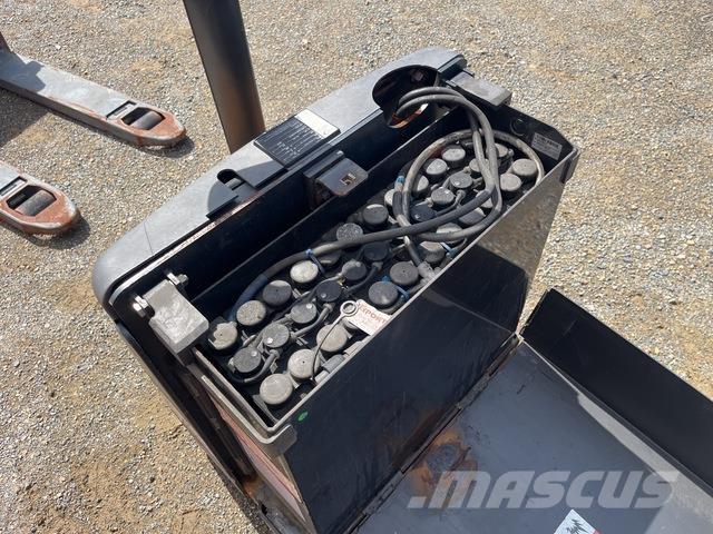 Crown WP3020 Palletizers