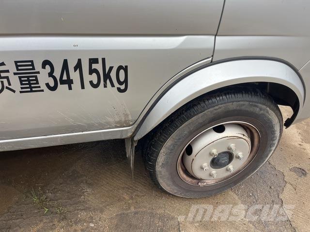 DFSK  街路清掃車