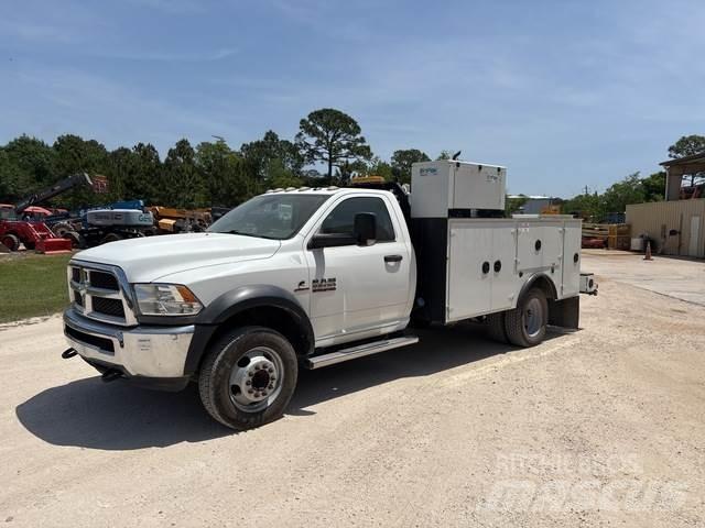 Dodge 5500 多目的／汎用車両