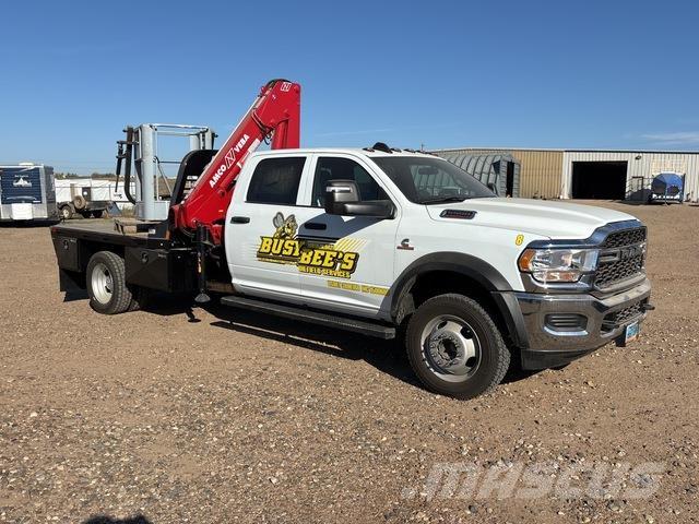Dodge 5500 クレーントラック、ユニック車