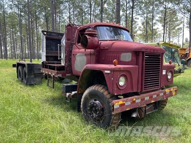Dodge D80 キャビン及び内装