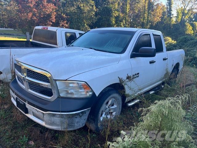 Dodge Ram 1500 ピックアップ／ドロップサイド