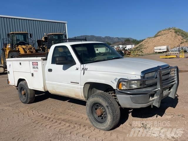 Dodge Ram 2500 ピックアップ／ドロップサイド