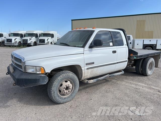 Dodge Ram 3500 平ボディー