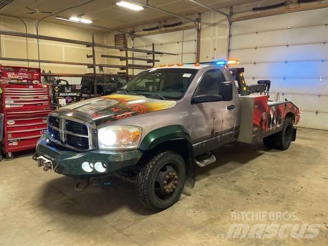 Dodge Ram 5500 レッカー車