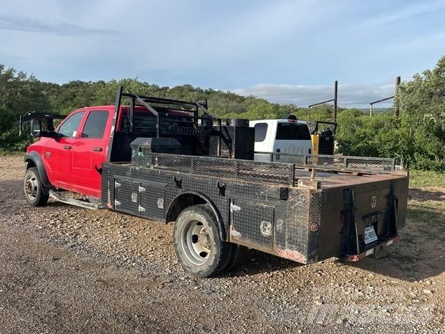 Dodge Ram 5500 平ボディー