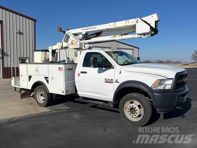 Dodge Ram 5500 トラック高所作業車
