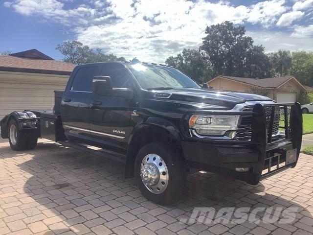 Dodge Ram 5500 アーティキュレート式ダンプトラック