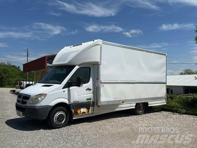 Dodge Sprinter ボックストラック