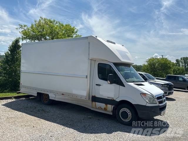 Dodge Sprinter ボックストラック