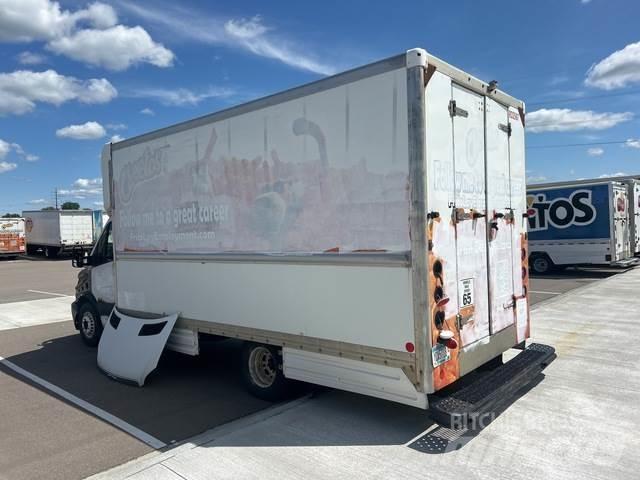 Dodge Sprinter ボックストラック