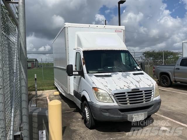 Dodge Sprinter パネルバン