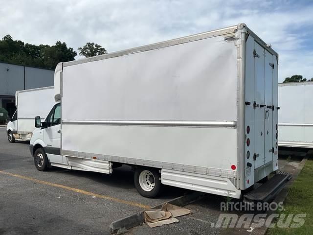 Dodge Sprinter ボックストラック