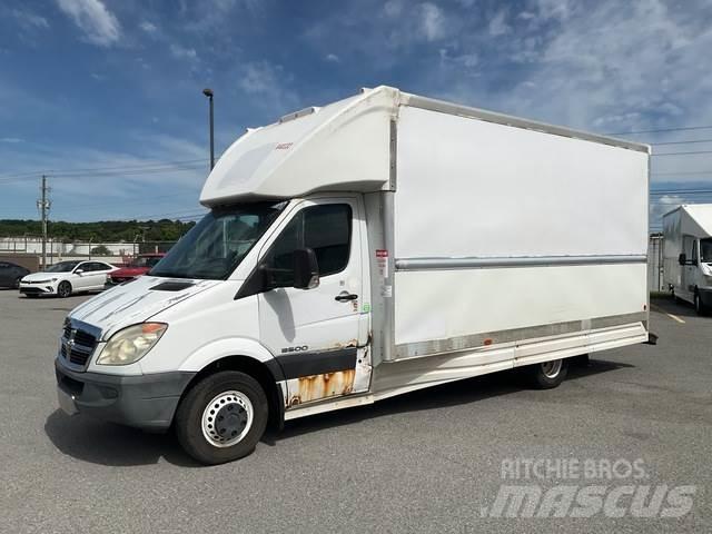 Dodge Sprinter ボックストラック