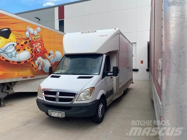 Dodge Sprinter パネルバン