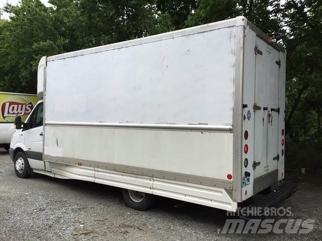 Dodge Sprinter パネルバン