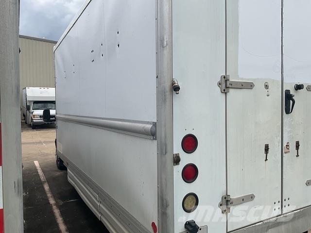 Dodge Sprinter ボックストラック
