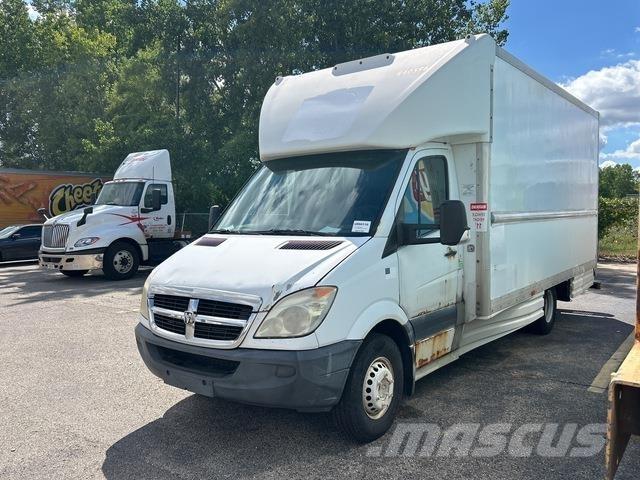 Dodge Sprinter ボックストラック