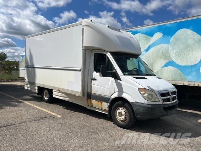 Dodge Sprinter ボックストラック