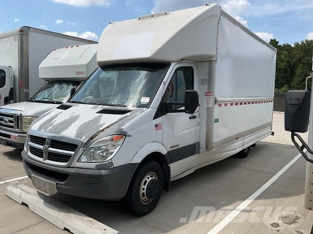 Dodge Sprinter ボックストラック