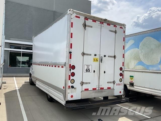 Dodge Sprinter ボックストラック