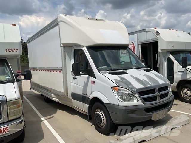 Dodge Sprinter ボックストラック