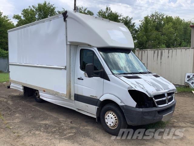 Dodge Sprinter ボックストラック