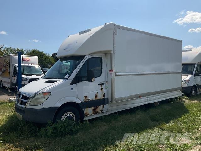 Dodge Sprinter パネルバン