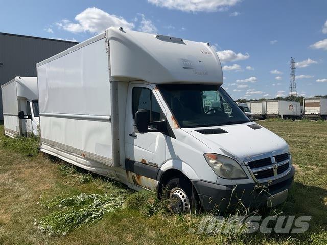 Dodge Sprinter パネルバン