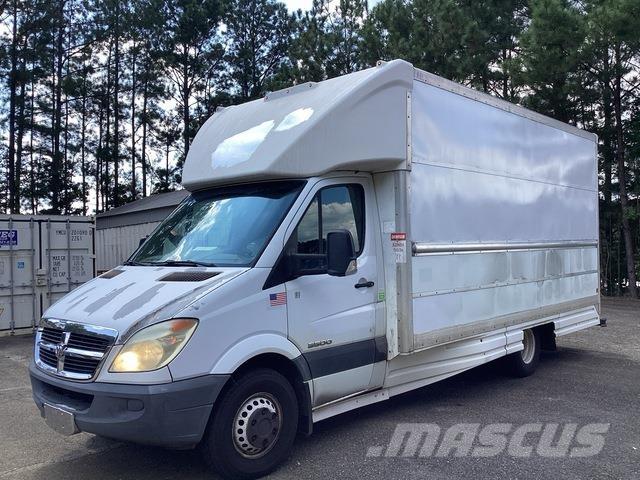 Dodge Sprinter パネルバン