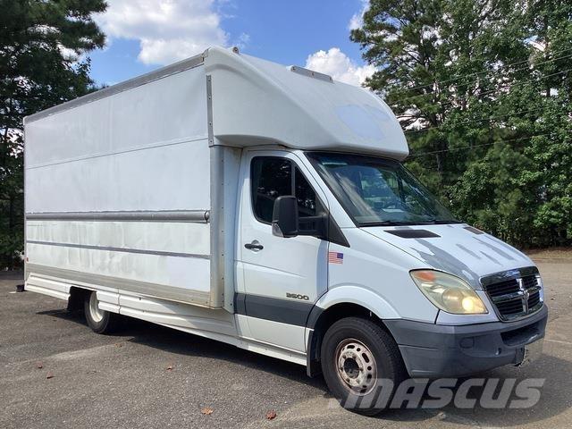 Dodge Sprinter パネルバン