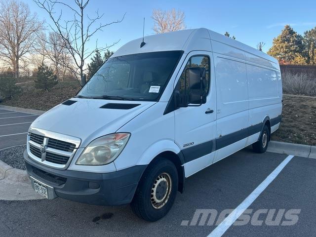 Dodge Sprinter パネルバン