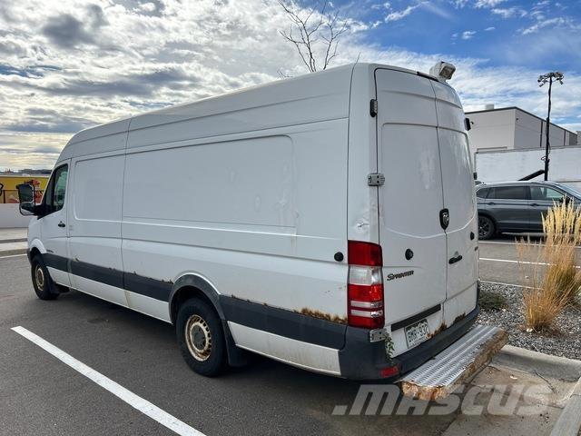 Dodge Sprinter パネルバン