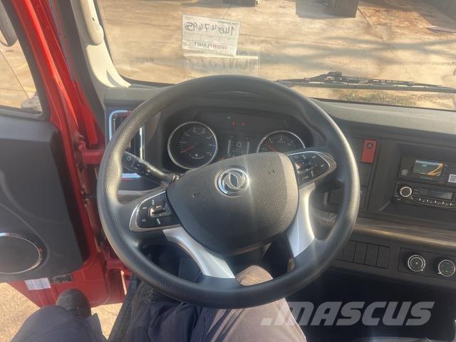 Dongfeng DV3 クレーントラック、ユニック車