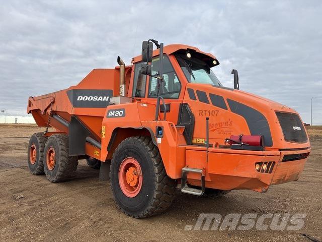 Doosan DA30 アーティキュレート式ダンプトラック