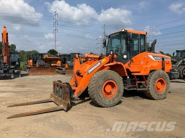 Doosan DL200-5 ホイールローダー・タイヤショベル